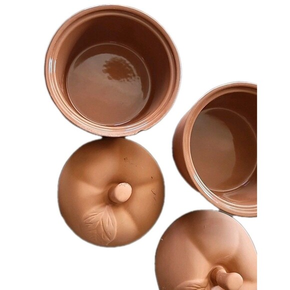 Set of 2 Terracotta Apple Shaped Dutch Oven Baking Dishes 5" - Picture 7 of 12